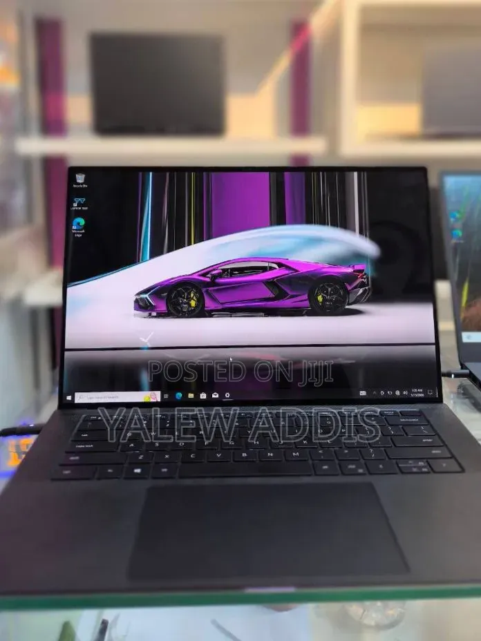 New Laptop Dell XPS 17 9700 16GB Intel Core i7 SSD 512GB