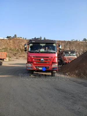 Sinotruk Howo 2022 Red