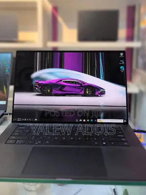 New Laptop Dell XPS 17 9700 16GB Intel Core i7 SSD 512GB
