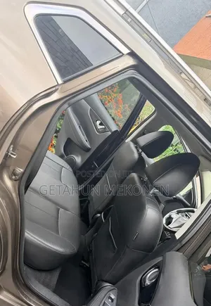 Nissan Qashqai 2017 Gold