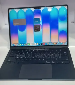 New Laptop Apple MacBook Air 2022 M2 8GB Apple M2 SSD 256GB