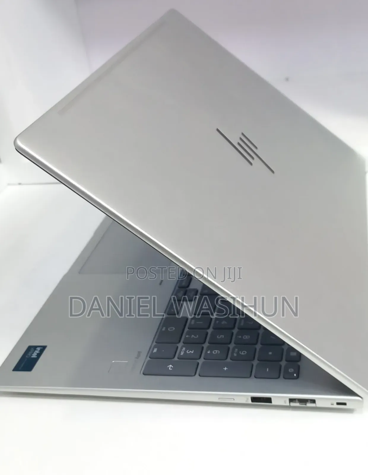 New Laptop HP EliteBook 660 G11 16GB Intel Core Ultra 7 SSD 512GB