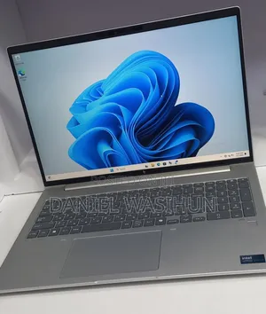 New Laptop HP EliteBook 660 G11 16GB Intel Core Ultra 7 SSD 512GB