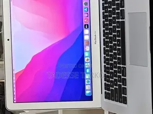 New Laptop Apple MacBook Air 2017 8GB Intel Core i7 SSD 128GB