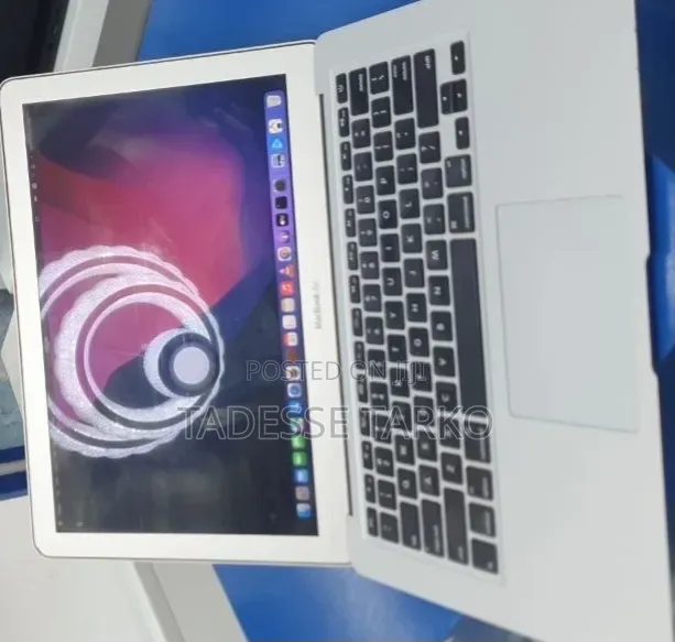 New Laptop Apple MacBook Air 2017 8GB Intel Core i7 SSD 128GB