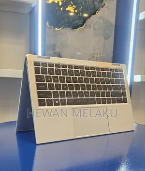 New Laptop HP EliteBook 1040 G8 16GB Intel Core i7 SSD 512GB