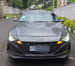 Hyundai Avante 2022 Gray