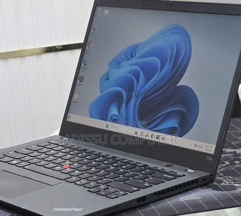 New Laptop Lenovo ThinkPad T14s G4 32GB Intel Core i7 SSD 512GB