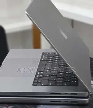 New Laptop Apple MacBook Pro 2021 M1 32GB Apple M1 Pro SSD 512GB