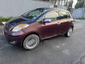 Toyota Yaris 2010 Burgundy