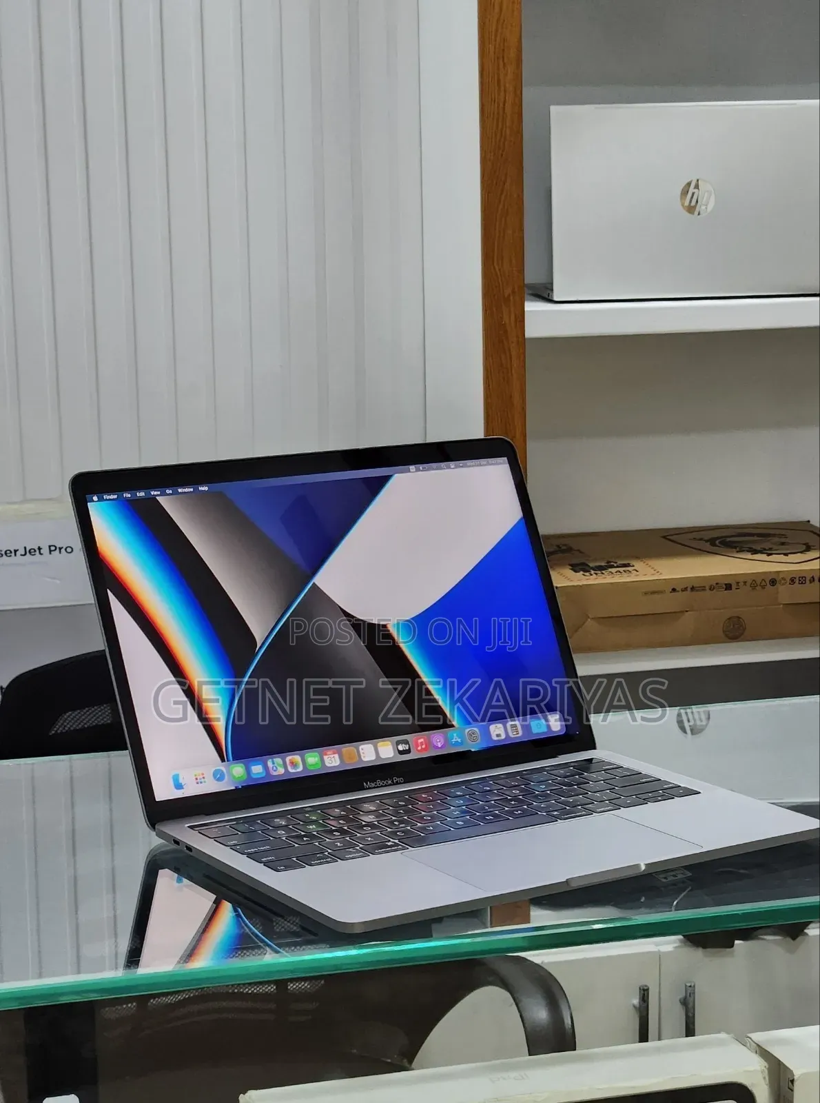 New Laptop Apple MacBook Pro 2019 16GB Intel Core i7 SSD 512GB