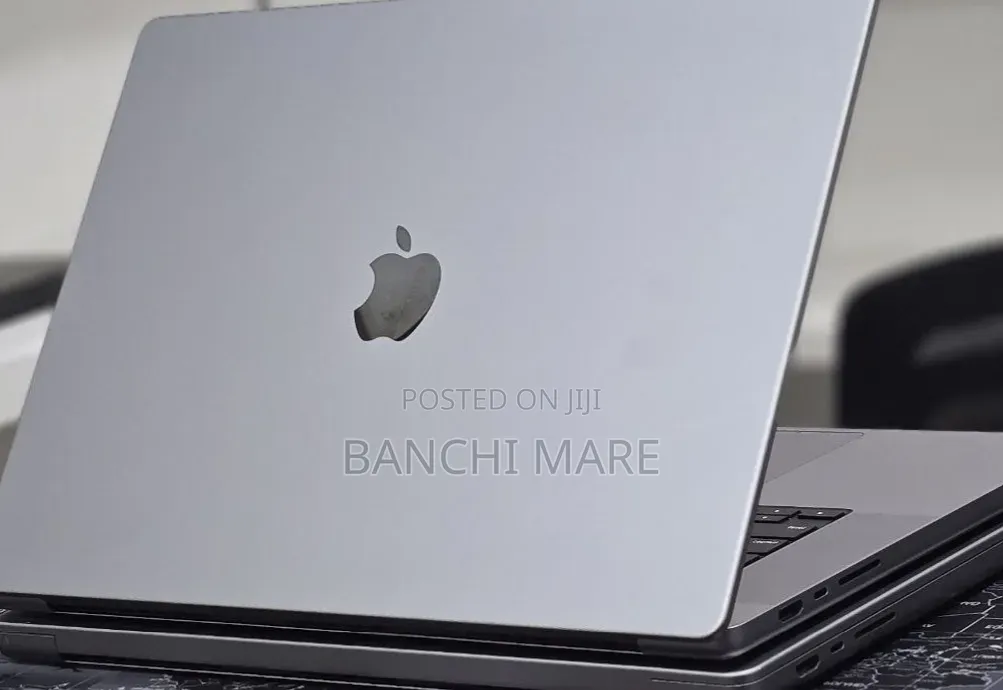 New Laptop Apple MacBook Pro 2021 M1 32GB Apple M1 Pro SSD 512GB