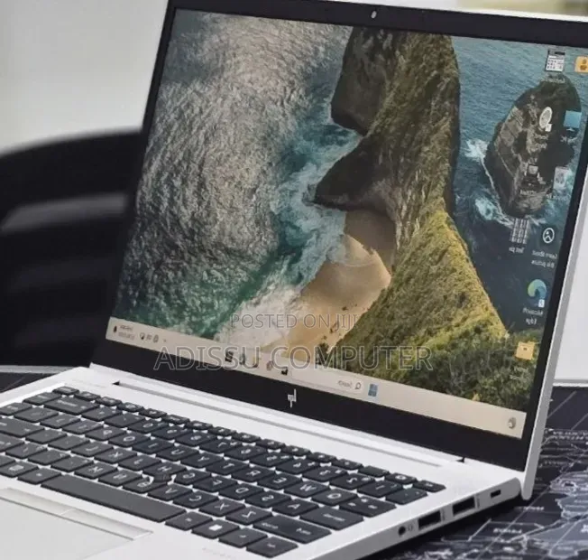 New Laptop HP EliteBook 845 G8 16GB AMD Ryzen 7 SSD 512GB