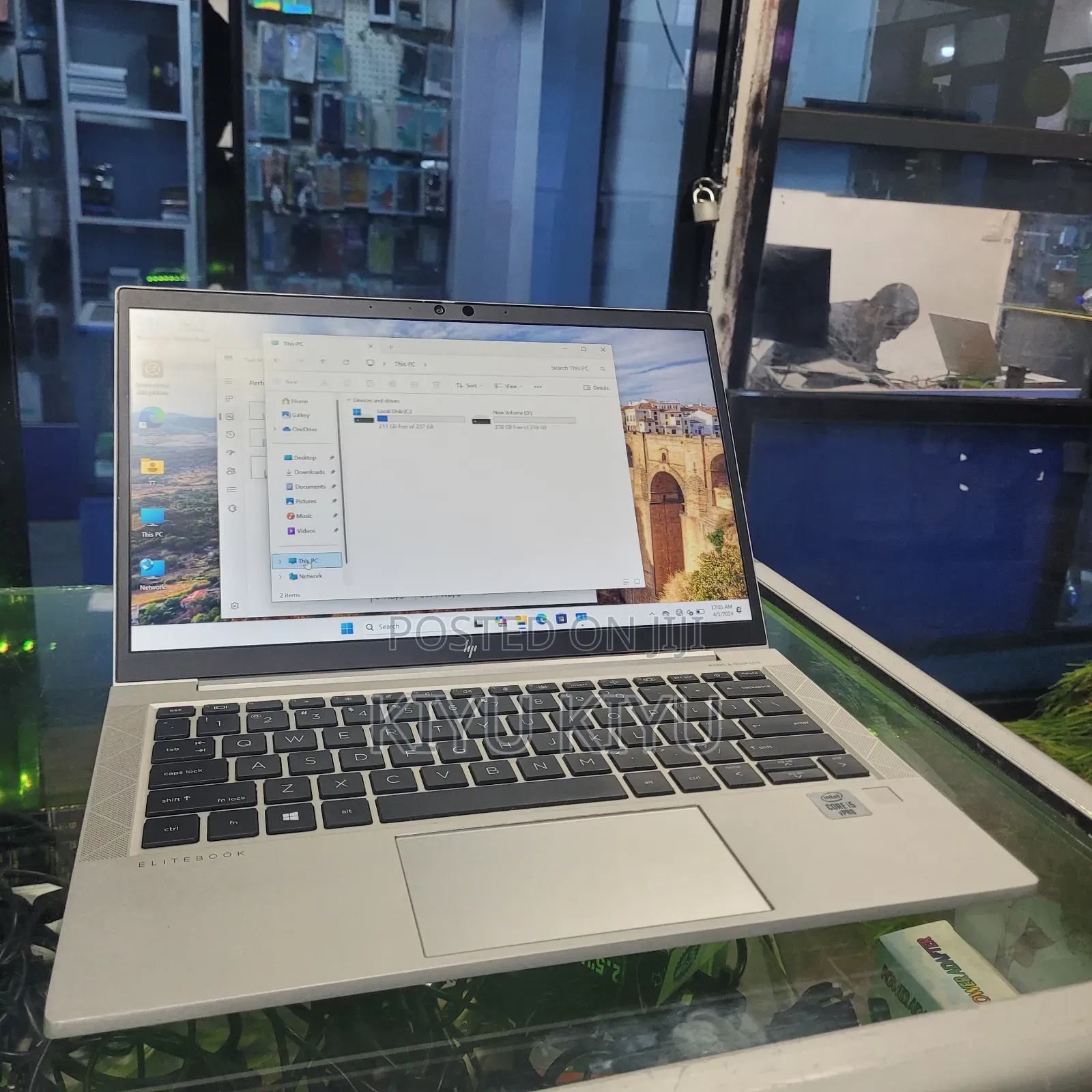 Laptop HP EliteBook 830 G8 8GB Intel Core i5 SSD 512GB