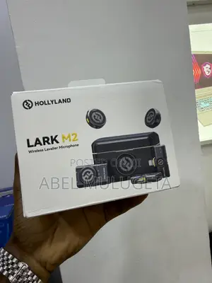 Hollyladnd Lark M2