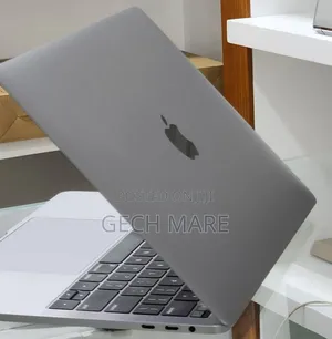 New Laptop Apple MacBook Pro 2019 16GB Intel Core i7 SSD 512GB