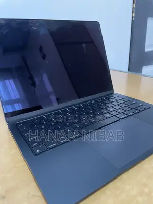 New Laptop Apple MacBook Air 2024 M3 16GB Apple M3 SSD 256GB