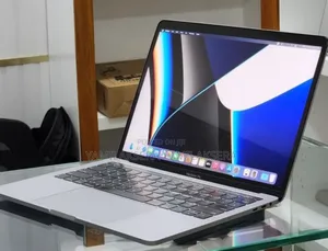 New Laptop Apple MacBook Pro 2019 16GB Intel Core i7 SSD 512GB