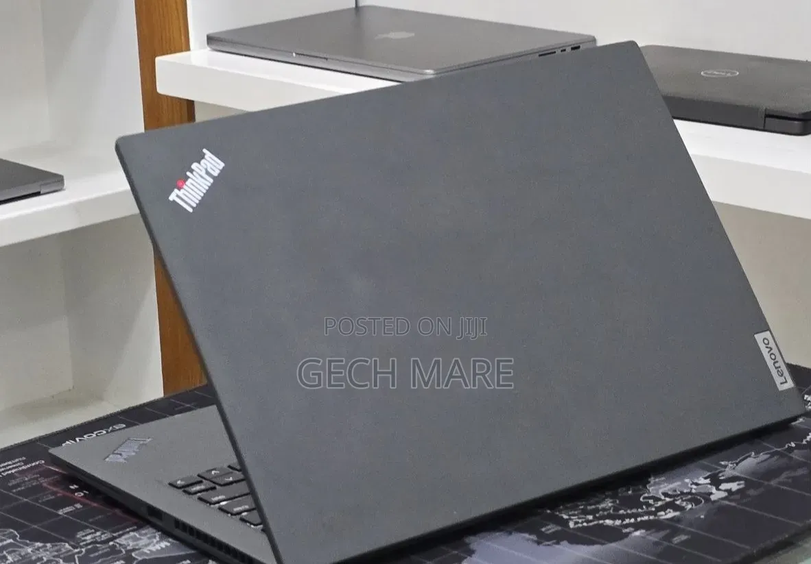 New Laptop Lenovo ThinkPad T14 32GB Intel Core i7 SSD 512GB