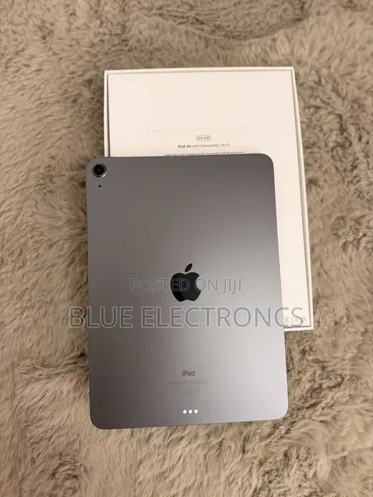 Apple iPad Air 64 GB Gray