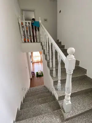 6bdrm House in አአ, Bole for Sale