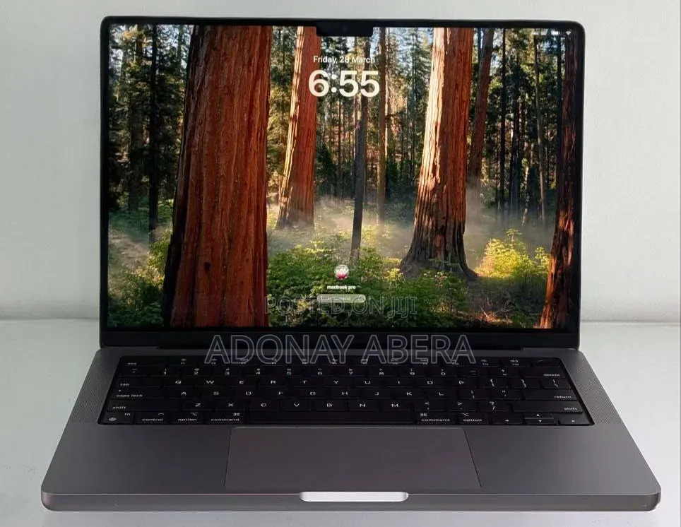 New Laptop Apple MacBook 16GB SSD 512GB