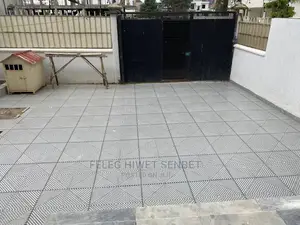 6bdrm House in አአ, Bole for Sale