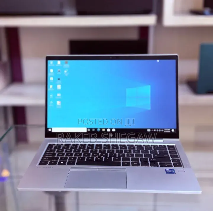 New Laptop HP EliteBook 830 G8 16GB Intel Core i5 SSD 512GB