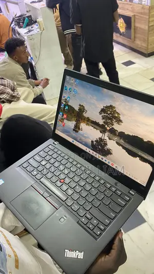 Laptop Lenovo ThinkPad E480 8GB Intel Core i7 HDD+SSD 256GB
