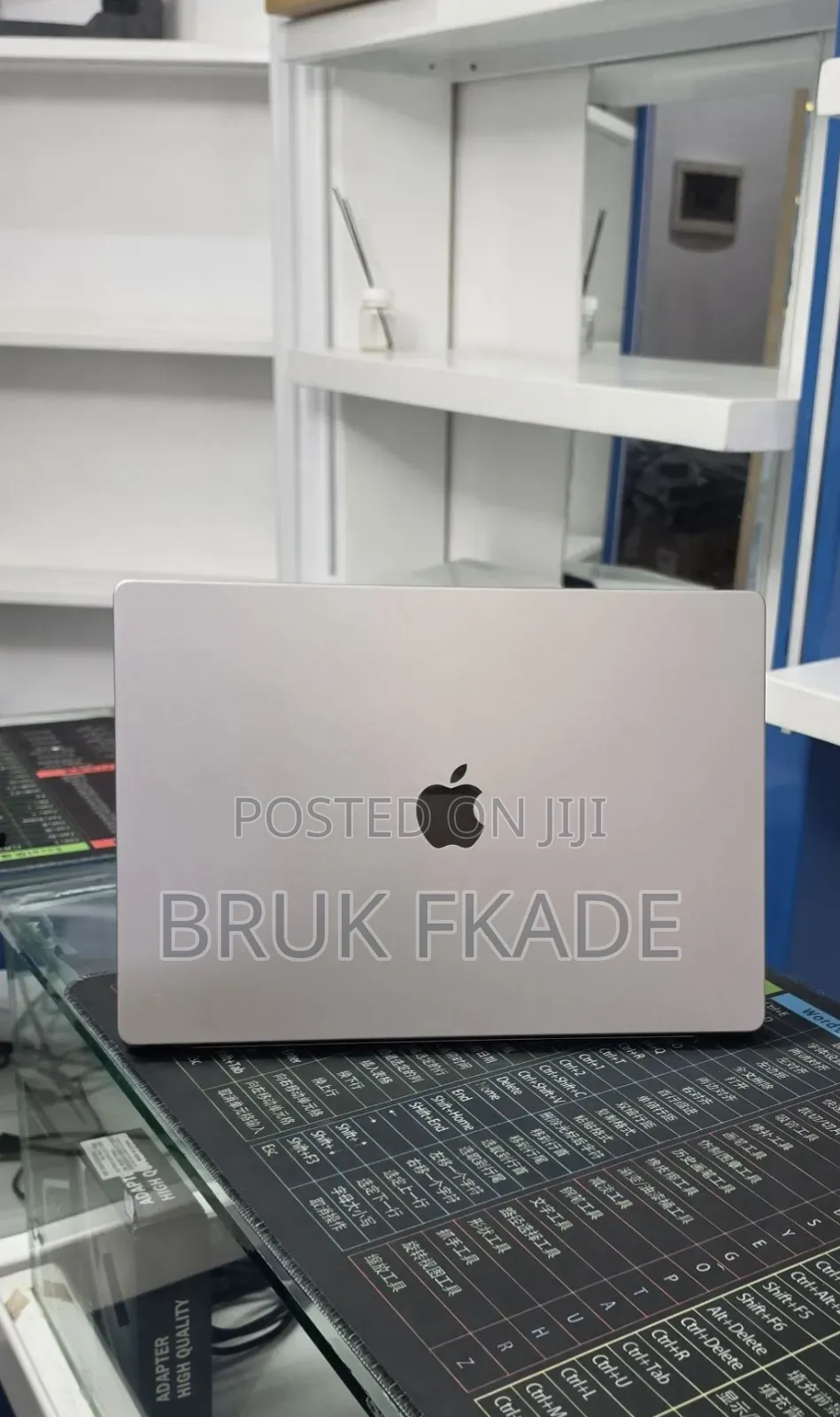 New Laptop Apple MacBook Pro 2021 M1 32GB Apple M1 Pro SSD 512GB