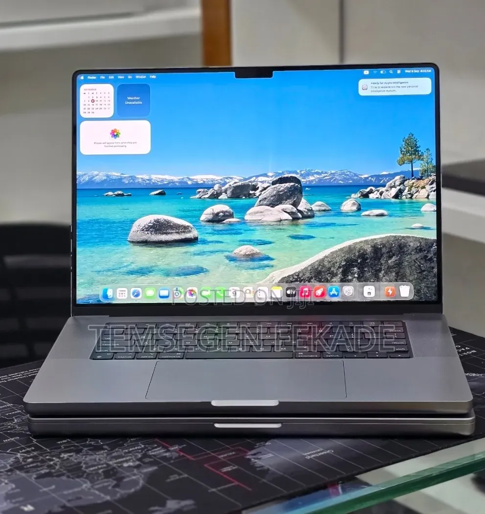 New Laptop Apple MacBook Pro 2021 M1 32GB Apple M1 Pro SSD 512GB