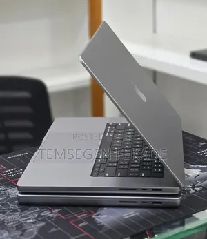 New Laptop Apple MacBook Pro 2021 M1 32GB Apple M1 Pro SSD 512GB