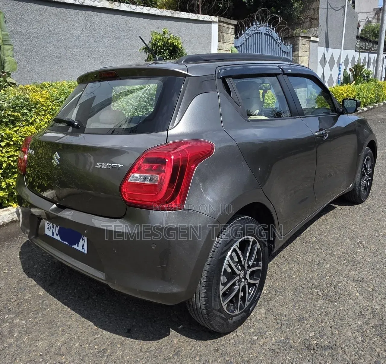 Suzuki Swift 2021 Gray