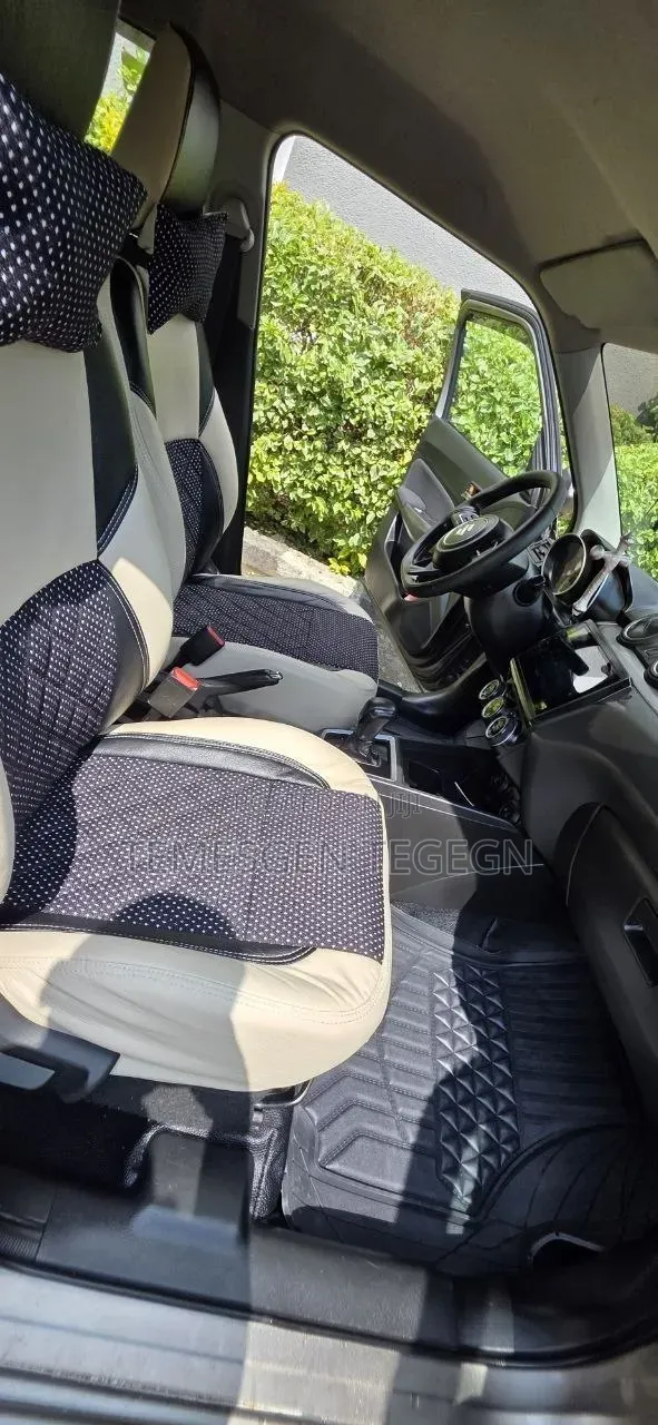 Suzuki Swift 2021 Gray
