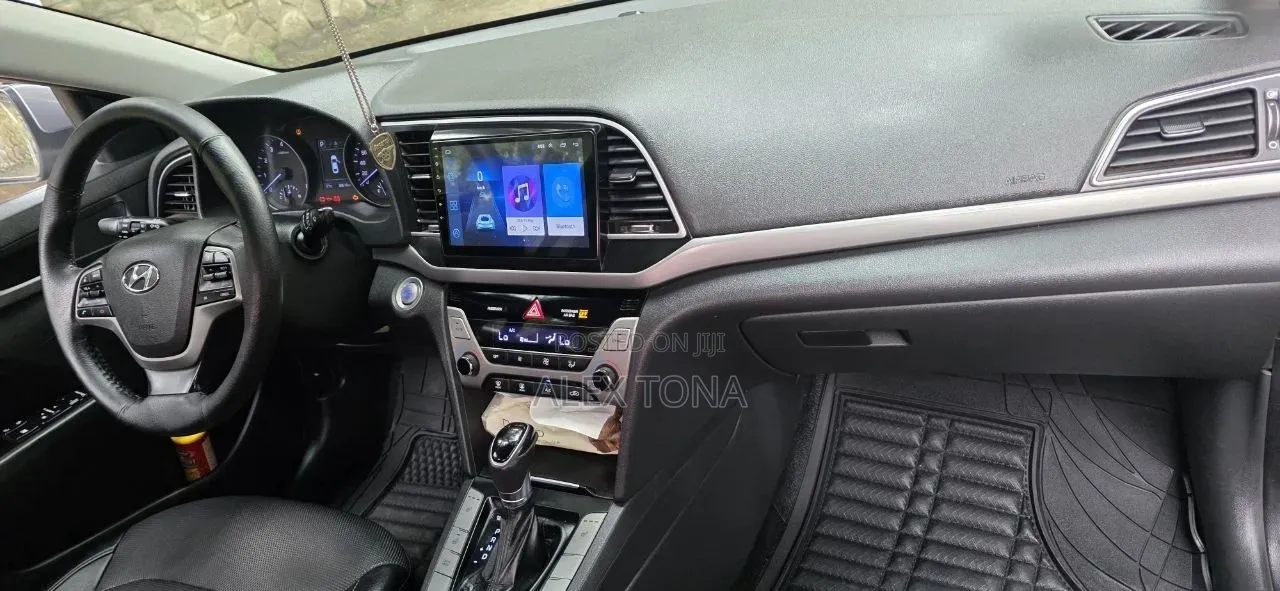 Hyundai Avante 2017 Gray