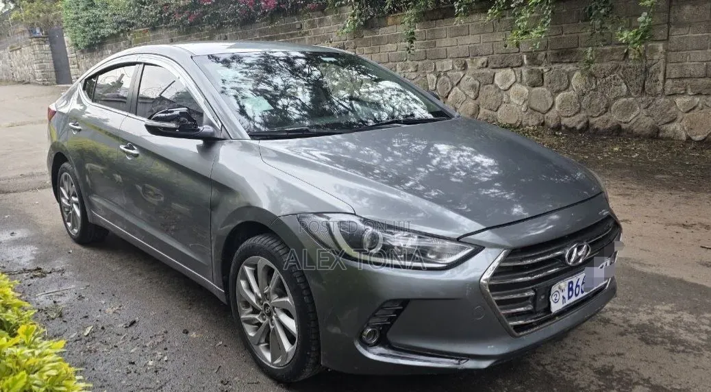 Hyundai Avante 2017 Gray