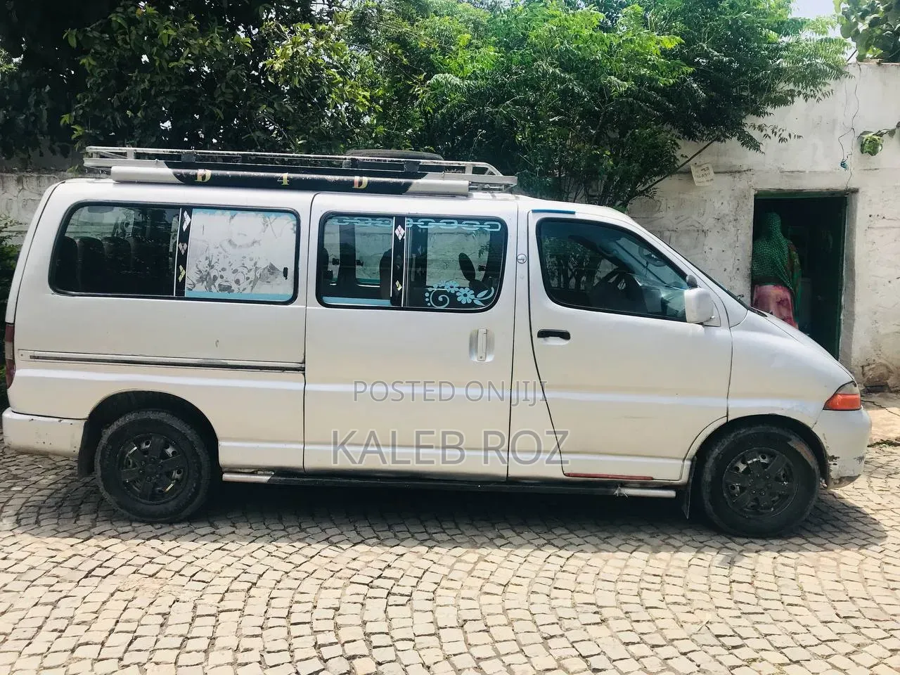 New Toyota HiAce 2005 Silver
