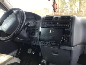 New Toyota HiAce 2005 Silver