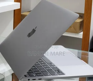 New Laptop Apple MacBook Pro 2019 16GB Intel Core i7 SSD 512GB