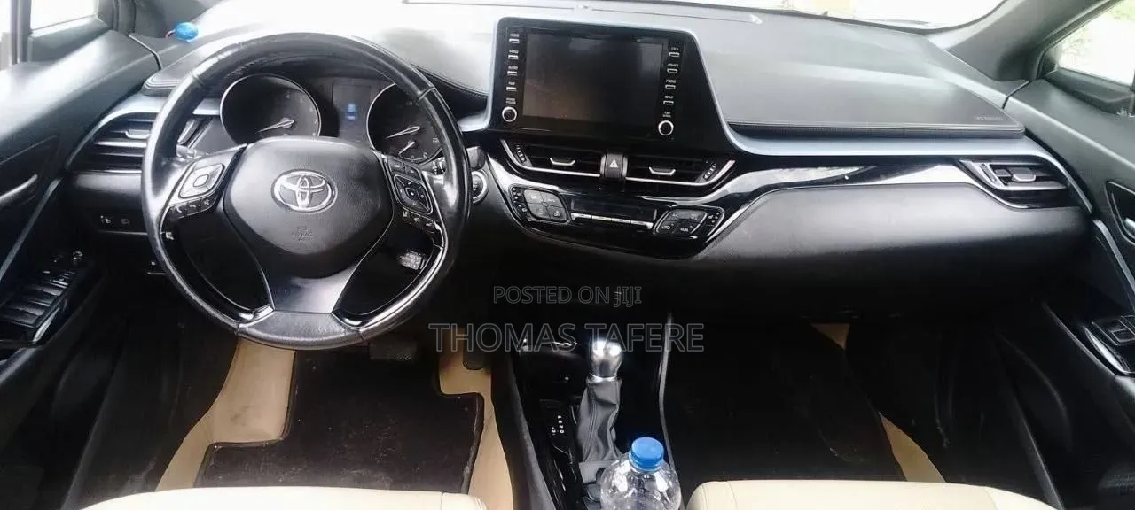 Toyota C-HR 2017 Brown