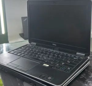 New Laptop Dell Latitude 5310 8GB Intel Core i5 SSD 256GB