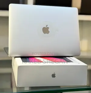 New Laptop Apple MacBook Pro 8GB Apple M1 SSD 512GB