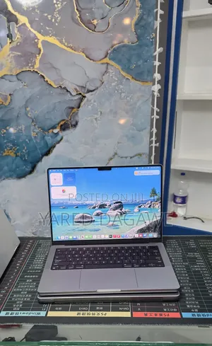 New Laptop Apple MacBook Pro 2021 M1 32GB Apple M1 Pro SSD 1T