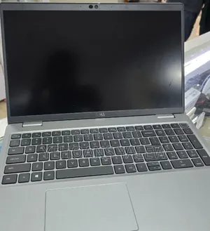 New Laptop Dell Precision 3560 8GB Intel Core i7 SSD 512GB