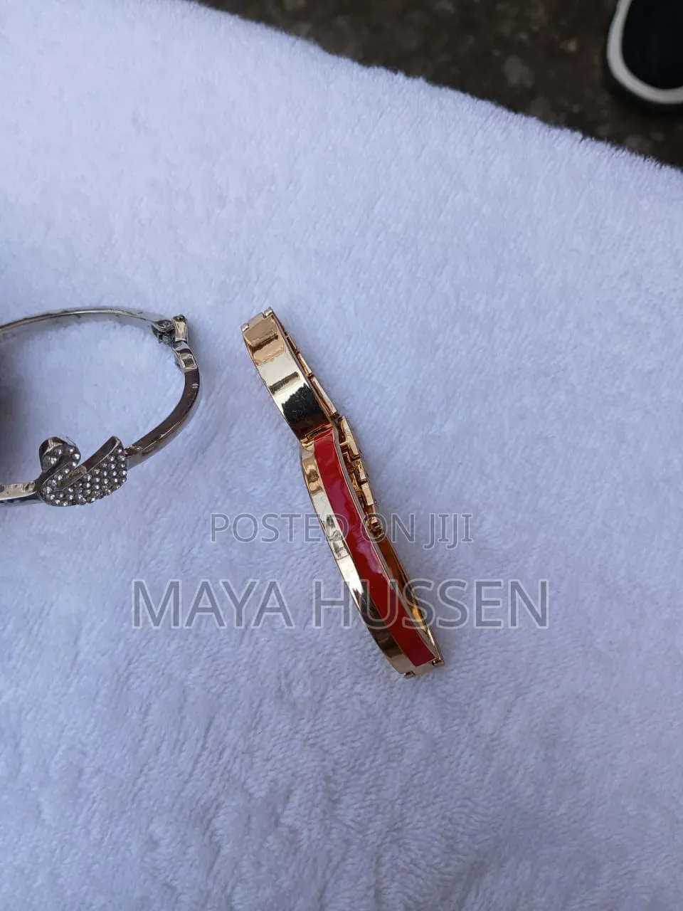 Bangle Bracelet Set – Crystal Swan Gold/Red Hinged Bangle