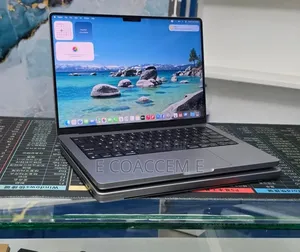 New Laptop Apple MacBook 32GB SSD 1T