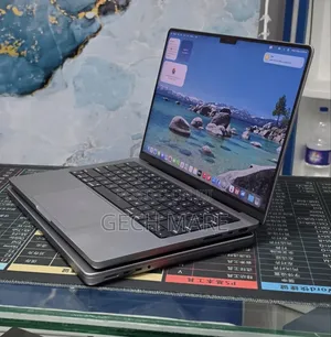 New Laptop Apple MacBook Pro 2021 M1 32GB Apple M1 Pro SSD 1T