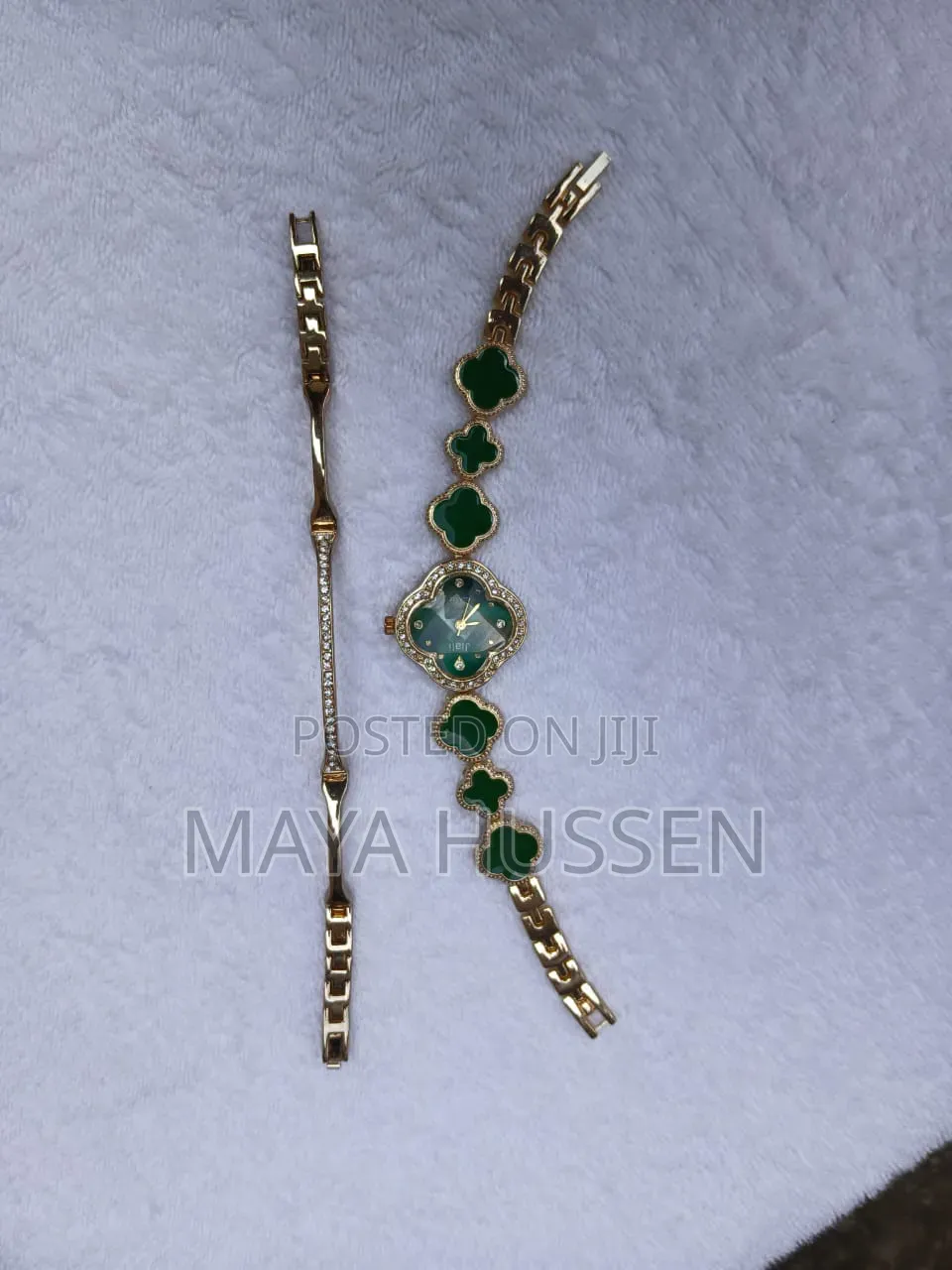 Women's Green Clover Watch Matching Bracelet Set – Gold Tone