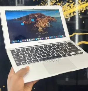 New Laptop Apple MacBook Air 2015 8GB Intel SSD 128GB