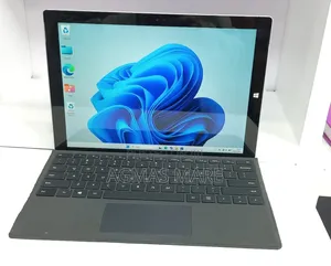 New Laptop Microsoft Surface Pro 3 8GB Intel Core i3 SSD 256GB